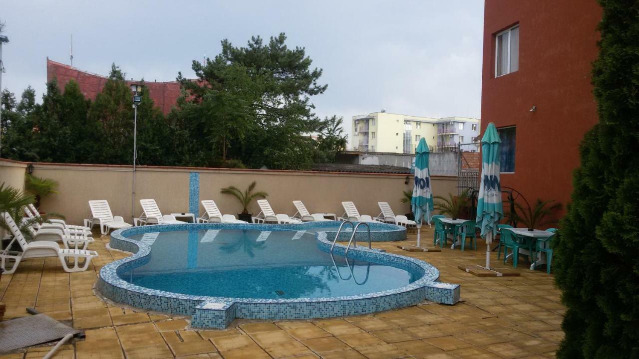 Къща Нанси Pantai Sunny Bagian luar foto