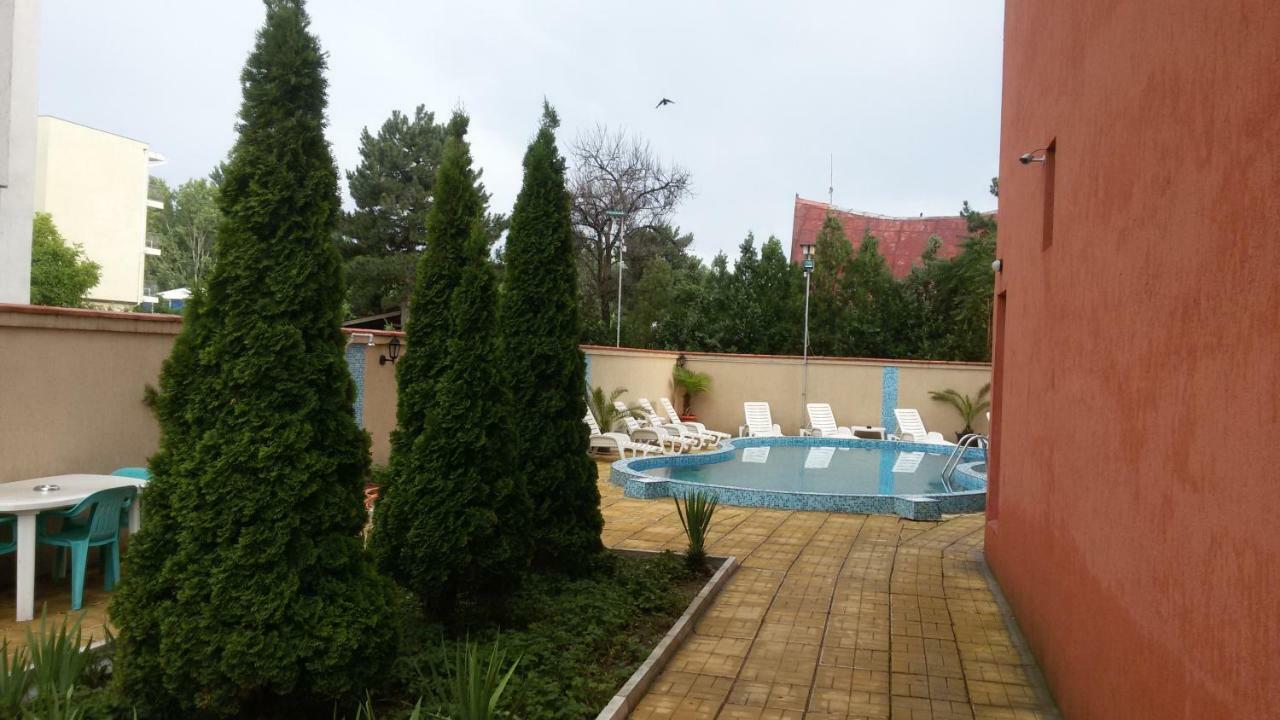 Къща Нанси Pantai Sunny Bagian luar foto